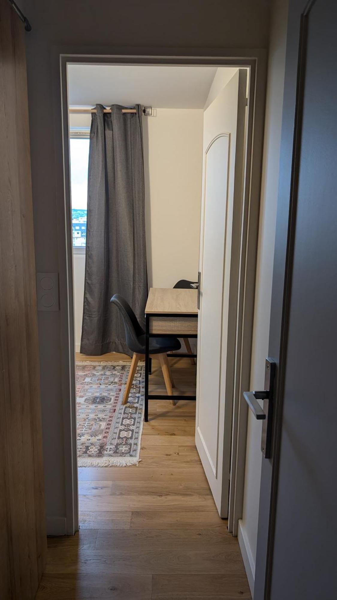 Asnières Top Rooms Close To Paris מראה חיצוני תמונה